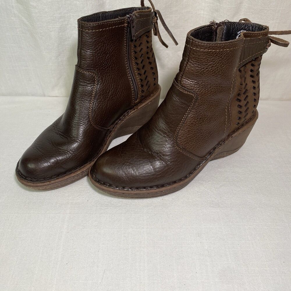 Lobo Solo Women’s Brown Leather Boots Wedge Heel Back Tie Size 7.5